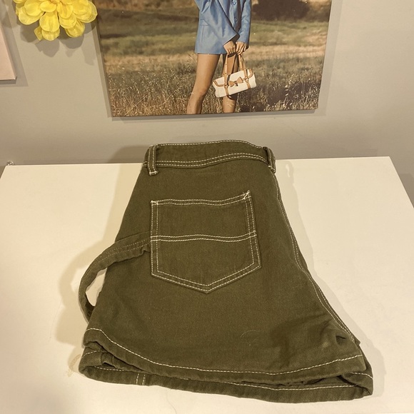 Patched pocket denim shorts - SMALL - Picture 2 of 6